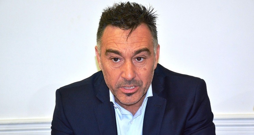 Zona Franca: Ministro &Aacute;lvarez celebr&oacute; resoluci&oacute;n y carg&oacute; dur&oacute; contra Costa
