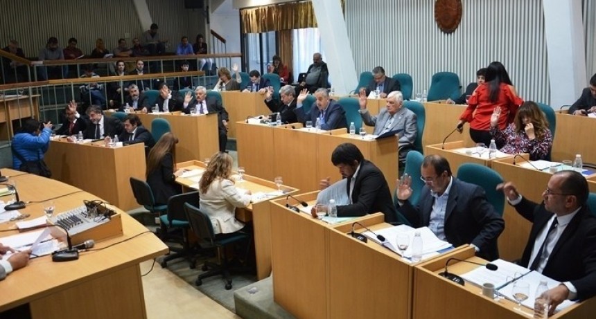 Funcionarios p&uacute;blicos deber&aacute;n capacitarse en violencia de g&eacute;nero