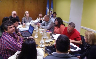 Docentes. Comienza la semana sin definiciones