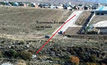 Otro auto cuesta abajo