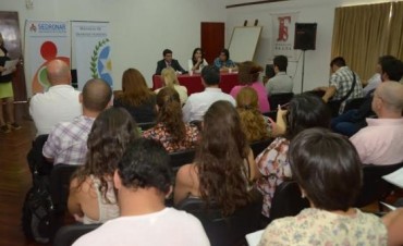 Charla informativa sobre nueva carrera de Operador Socio Terap&eacute;utico