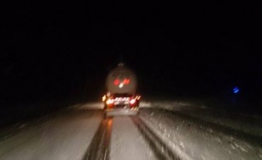Despistes en Cuesta de Miguez por ruta nevada