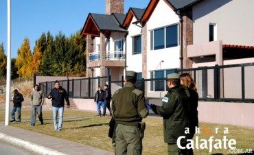 Buscan el dinero K en viviendas, comercios y terrenos 