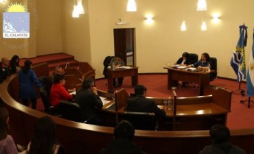 Concejales repudian aumento del gas.