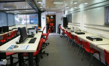 Aula M&oacute;vil capacita en Inform&aacute;tica en El Chalt&eacute;n