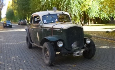 Travesia por la Ruta 40 con Cupecitas hist&oacute;ricas del TC
