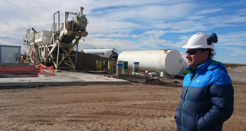 Represas. Provincia afirma que se cumple con la ley de mano de obra local