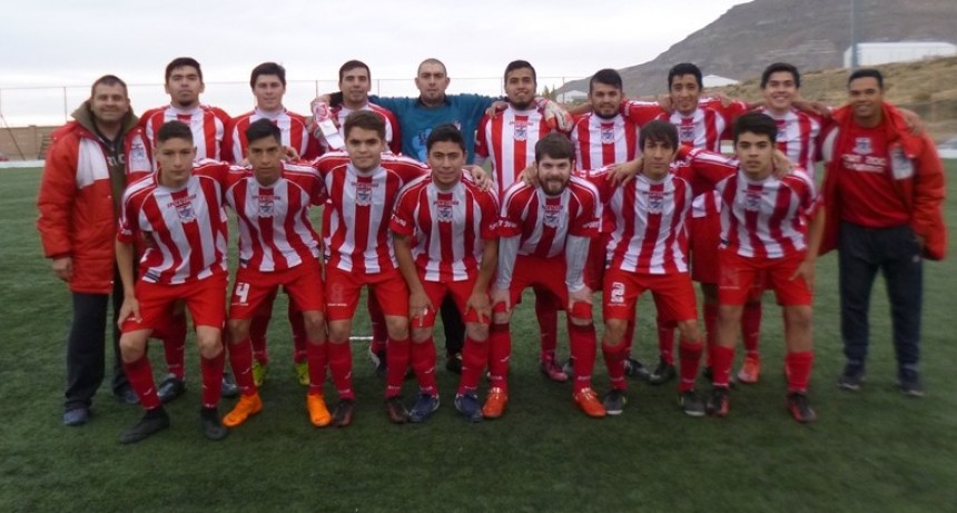 Deportivo Esperanza golea y sigue como &uacute;nico puntero