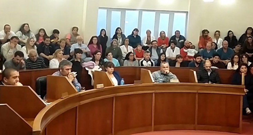 VIDEO. Senador Costa y Ministro Garc&iacute;a reclamados en El Calafate.