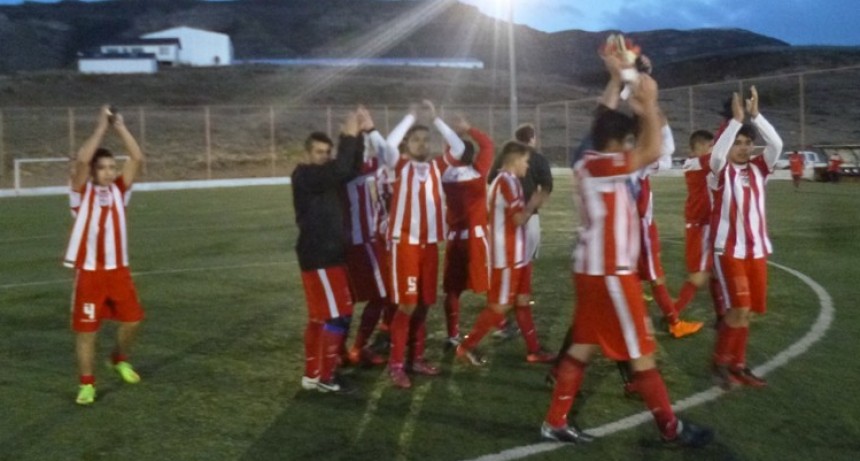 Deportivo Esperanza cada vez m&aacute;s puntero