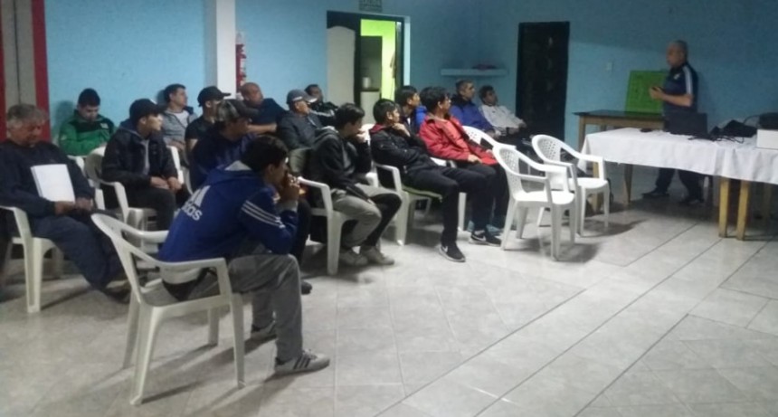 Todo el f&uacute;tbol en el Estadio de C&eacute;sped Sint&eacute;tico	