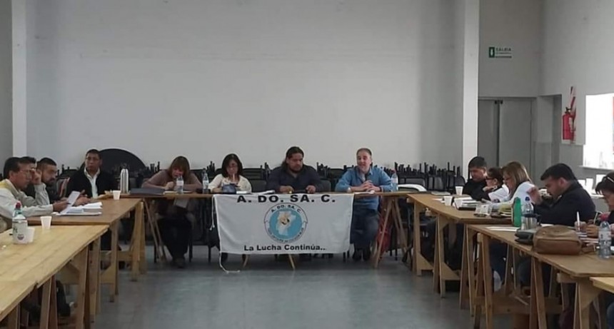 ADOSAC decidi&oacute; paro de 48 horas.