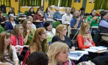 Escuelas de El Calafate en el Programa Nacional de Formaci&oacute;n Docente