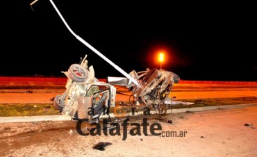 Impactante accidente. Un muerto y otro hombre grave.