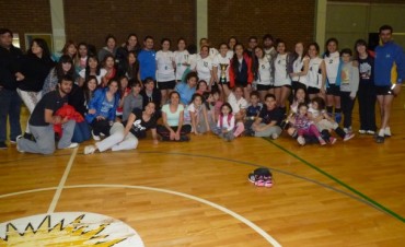 Maxi Voley R&iacute;o Turbio gan&oacute; en El Calafate.