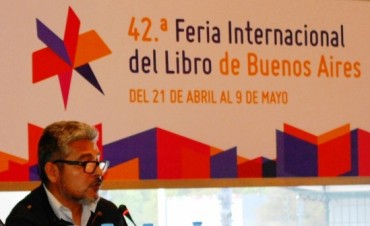 Escritor calafate&ntilde;o se present&oacute; en la Feria Internacional del Libro