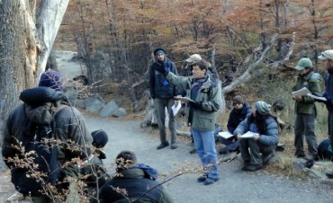 Capacitan a guardaparques sobre riesgos de ca&iacute;da de &aacute;rboles