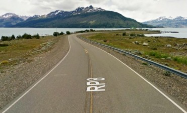 Andaba en patineta en la ruta, se accident&oacute; y est&aacute; en grave estado