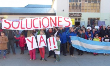 Padres, alumnos y docentes reclaman Soluciones YA