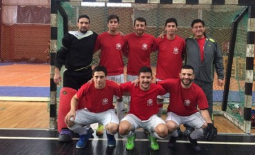 El Calafate Hockey gan&oacute; la zona y juega una semifinal