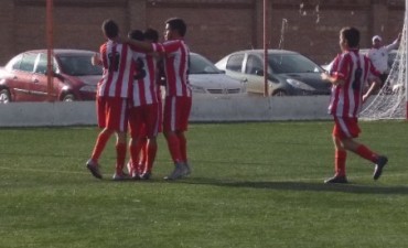 Argentinos del Sur perdi&oacute; y Esperanza es el nuevo puntero