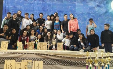 Bailarines locales ganaron competencia en Tierra del Fuego
