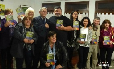 &ldquo;Nuno&rdquo; Mancilla present&oacute; su libro en un clima de emoci&oacute;n