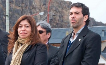 Concejales oficialistas apuntan a Encuentro Vecinal