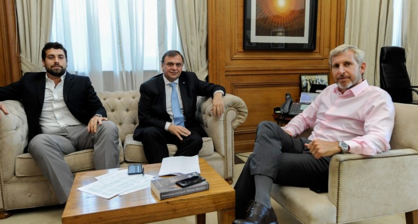 Frigerio y Belloni se reunieron por los vuelos, hospital y centro ambiental