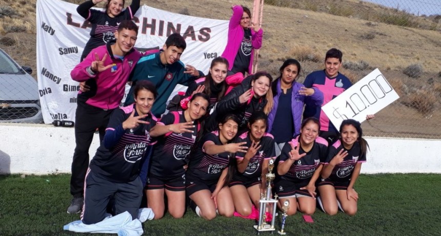 Las Chinas TRICAMPE&Oacute;N del futbol suizo femenino