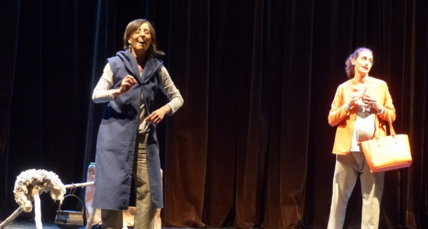 El grupo &ldquo;Cien Mundos&rdquo; estren&oacute; obra de teatro propia