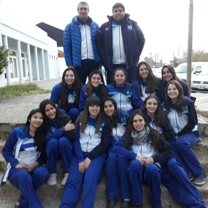 EPADE: El Voley femenino gan&oacute; y el f&uacute;tbol empat&oacute;.