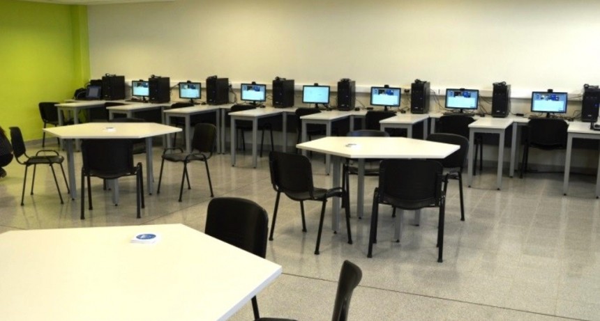 La UNPA inaugur&oacute; el nuevo Cibereducativo de El Calafate