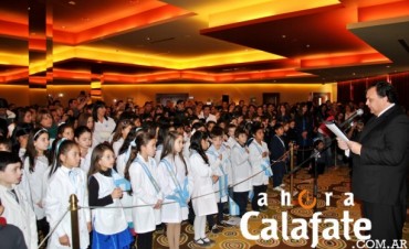 Promesa y entrega de banderas, en aniversario de la muerte de Belgrano