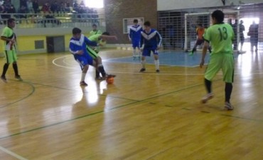 Arranc&oacute; el Futsal 2016 de El Calafate