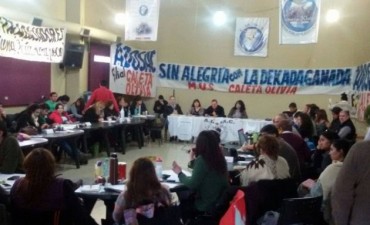 Otra semana entera de paro docente
