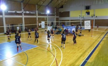 A.MU.VO.CA organiz&oacute; encuentro de Voley