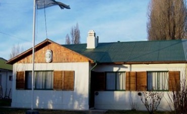 Padre de ni&ntilde;a quiere saber si el gendarme abus&oacute; tambi&eacute;n de ella