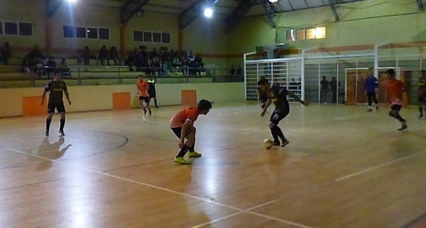 La Redonda y Mercado Argentino l&iacute;deres del Futsal de la B