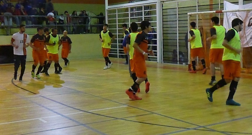 Bronco FC manda en la Primera A del Futsal calafate&ntilde;o