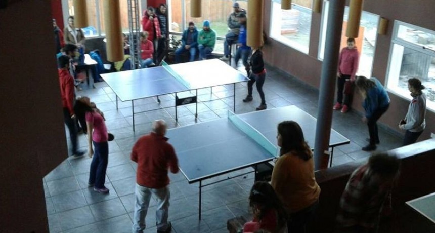 En El Chalten se jug&oacute; Torneo de Tenis de Mesa