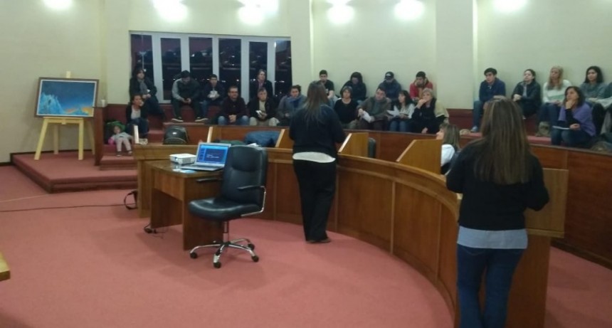 Presentaron Programas de formaci&oacute;n profesional 
