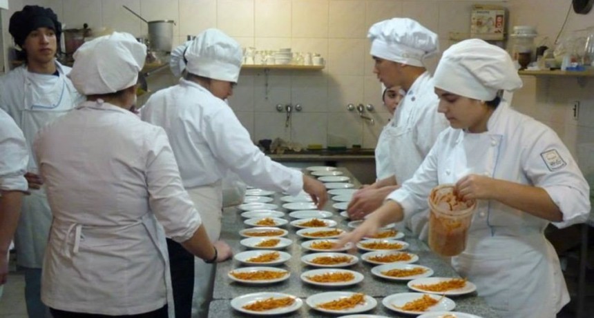Gastron&oacute;micos tambi&eacute;n acordaron 25 % de aumento con FEHGRA