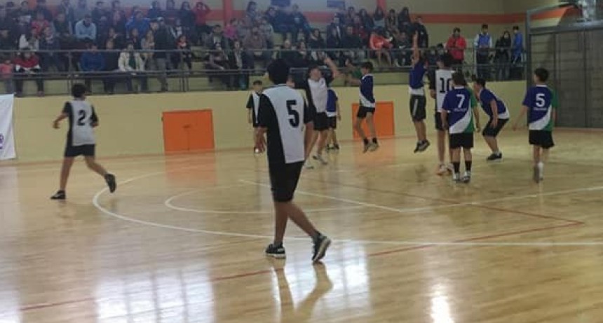 Arranc&oacute; la Liga Escolar Municipal de Handball