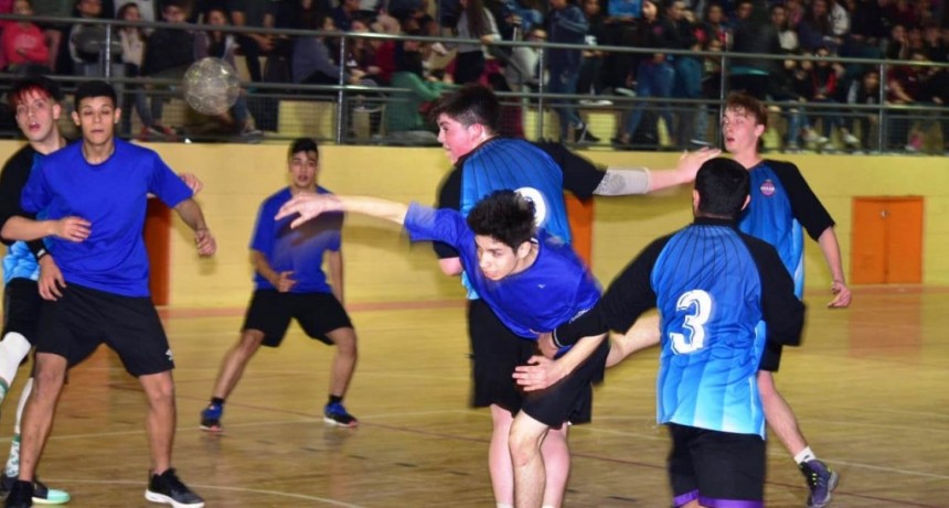 Sigue el Handball Escolar en El Calafate 