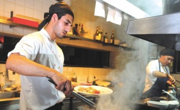 Gastron&oacute;micos y hoteleros consiguen aumento 