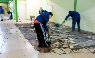 Realizan trabajos de mantenimiento en edificios escolares