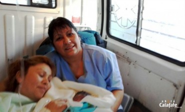 El Chalt&eacute;n: Madre dio a luz en la Ruta 40