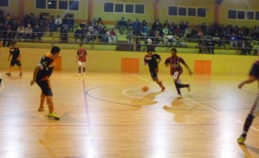 Entra en etapa de definiciones el Apertura de Futsal