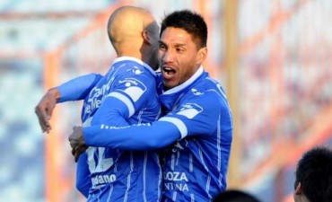 Alvarado debut&oacute; con un gol en Godoy Cruz